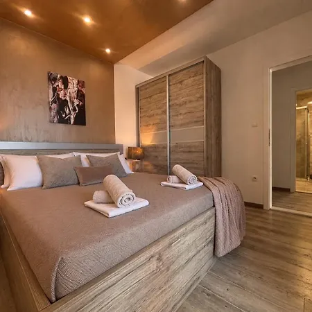 Johanan 2 * Makarska